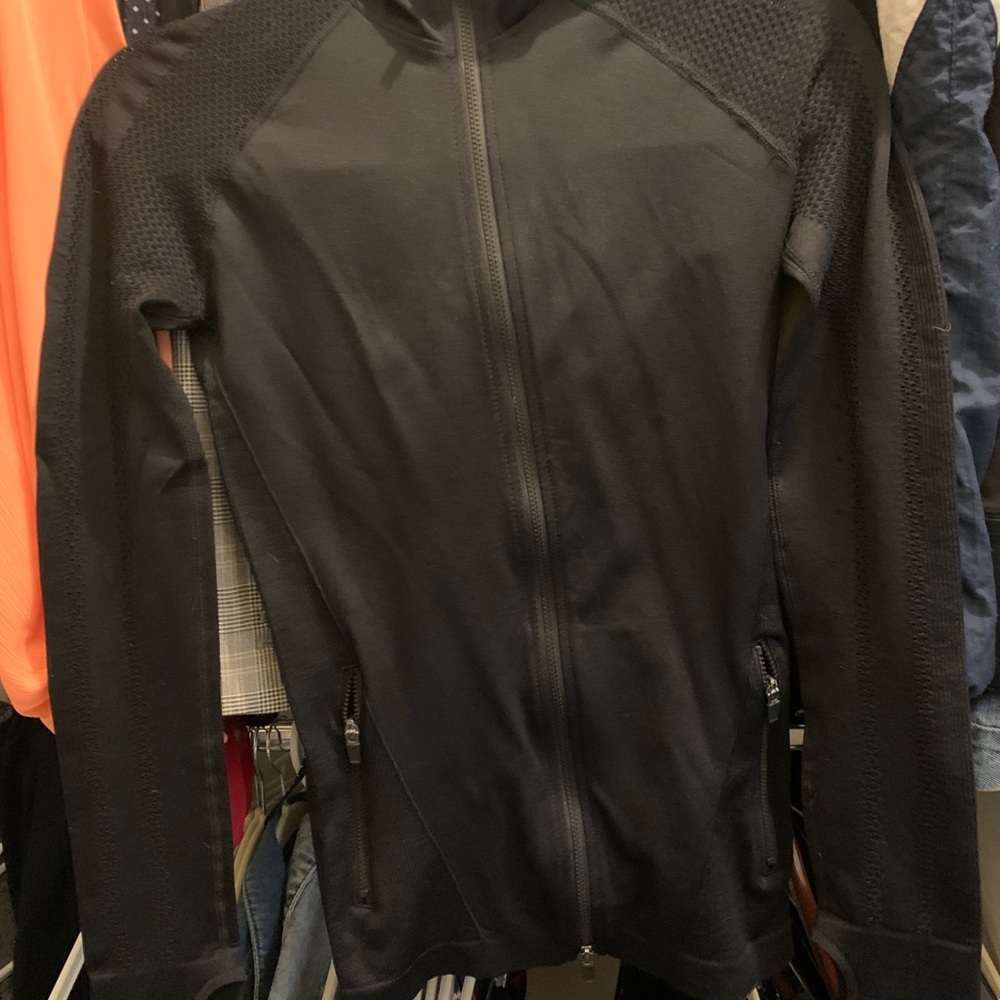 Fabletics hooded jacket - Picture 3 of 6